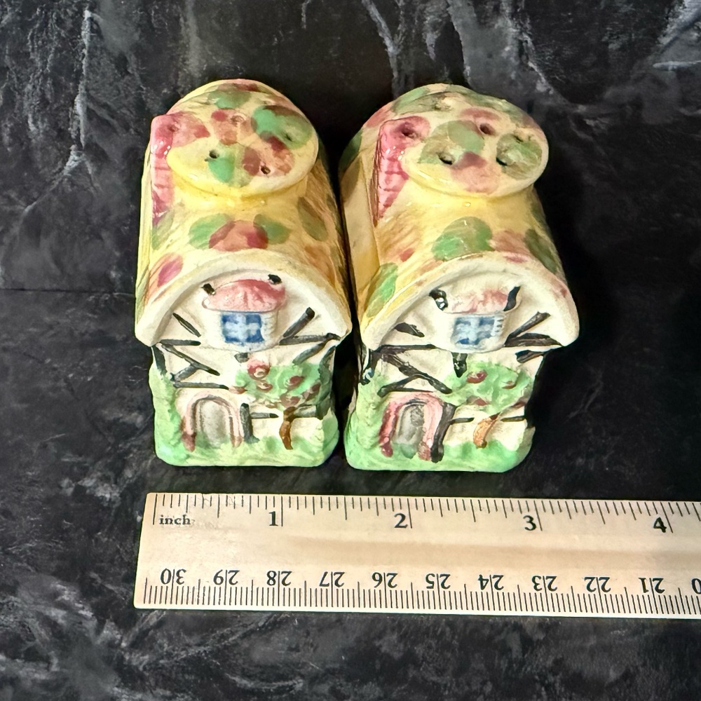 Cottage Salt and Pepper Shakers - Picture 5 of 13